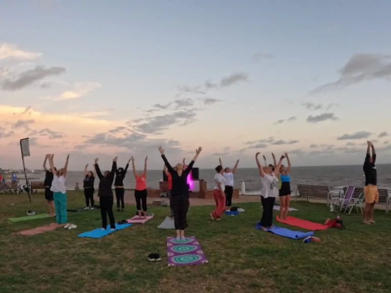 Escuela de Yoga y Yogaterapia
